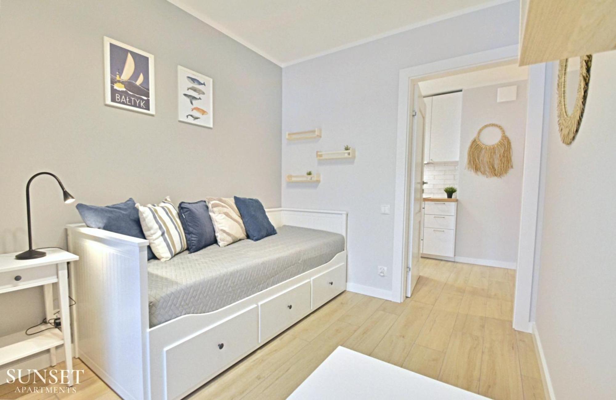 Sunset - Roosevelta - Premium - Garaz Swinoujscie